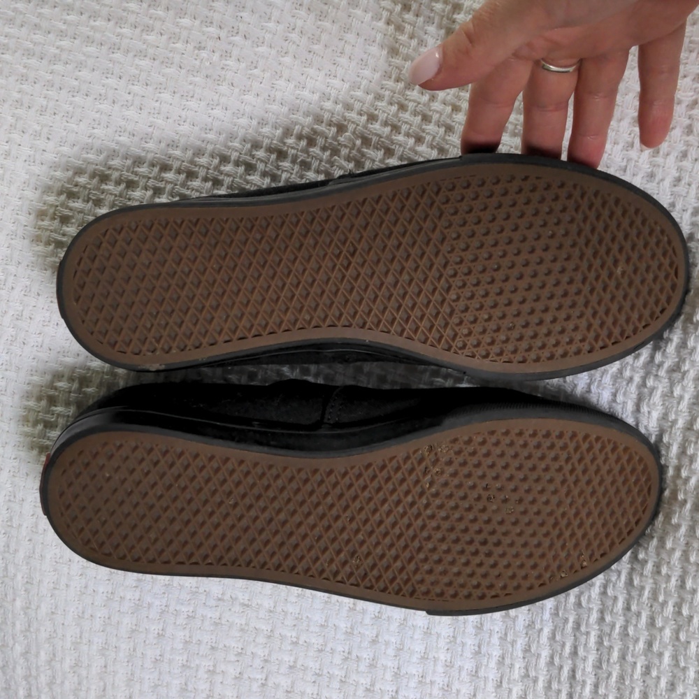 Vans - Picture 4 of 5